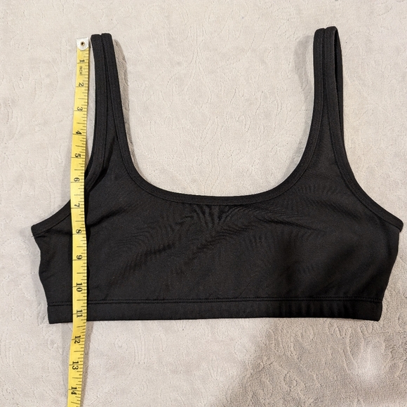 NWOT - Medium - Aritzia - TNA - Bra Top in Black - Picture 4 of 4
